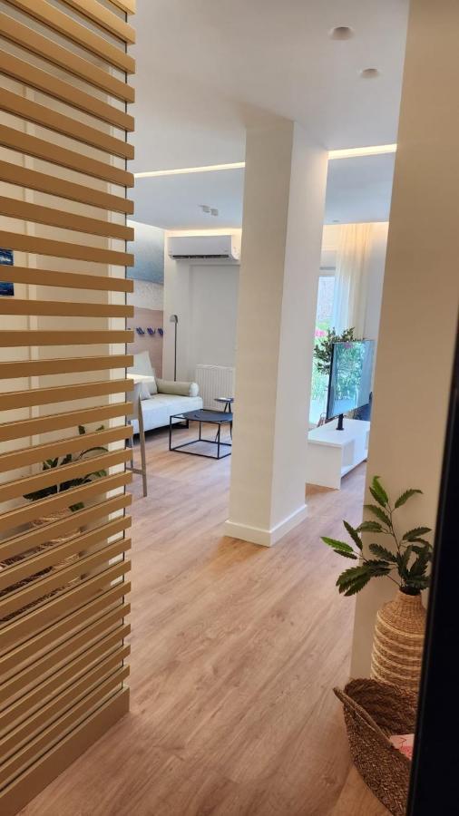 Renovated Apartment With Roof Garden Access, 15 M Walk To Acropolis 아테네 외부 사진