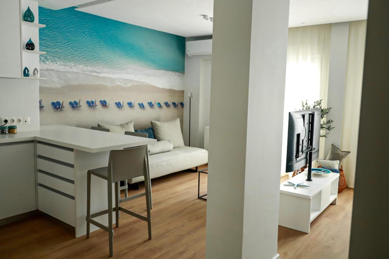Renovated Apartment With Roof Garden Access, 15 M Walk To Acropolis 아테네 외부 사진