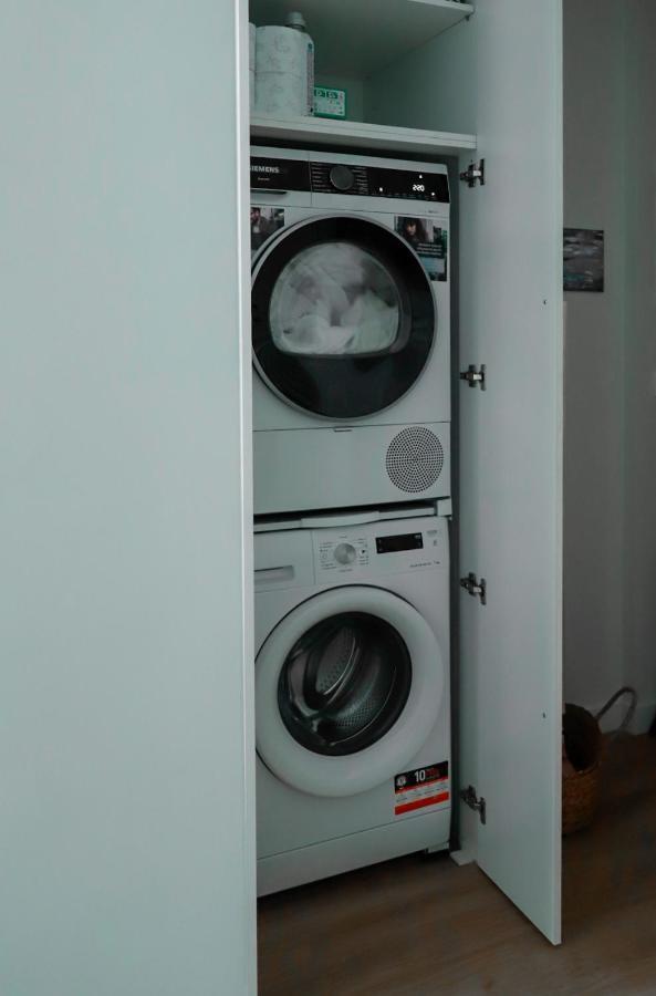 Renovated Apartment With Roof Garden Access, 15 M Walk To Acropolis 아테네 외부 사진
