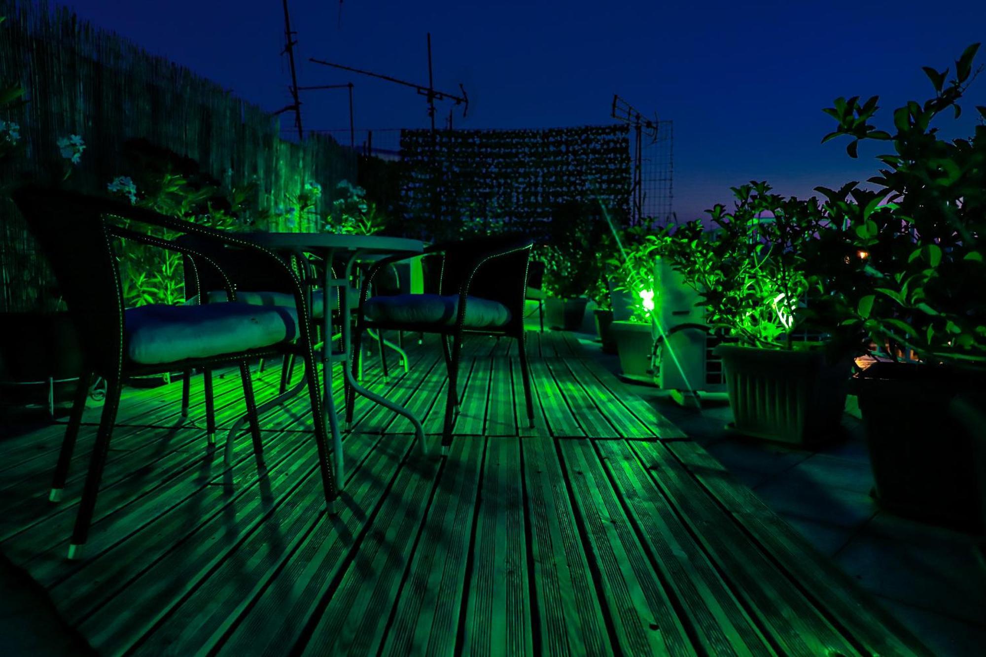 Renovated Apartment With Roof Garden Access, 15 M Walk To Acropolis 아테네 외부 사진