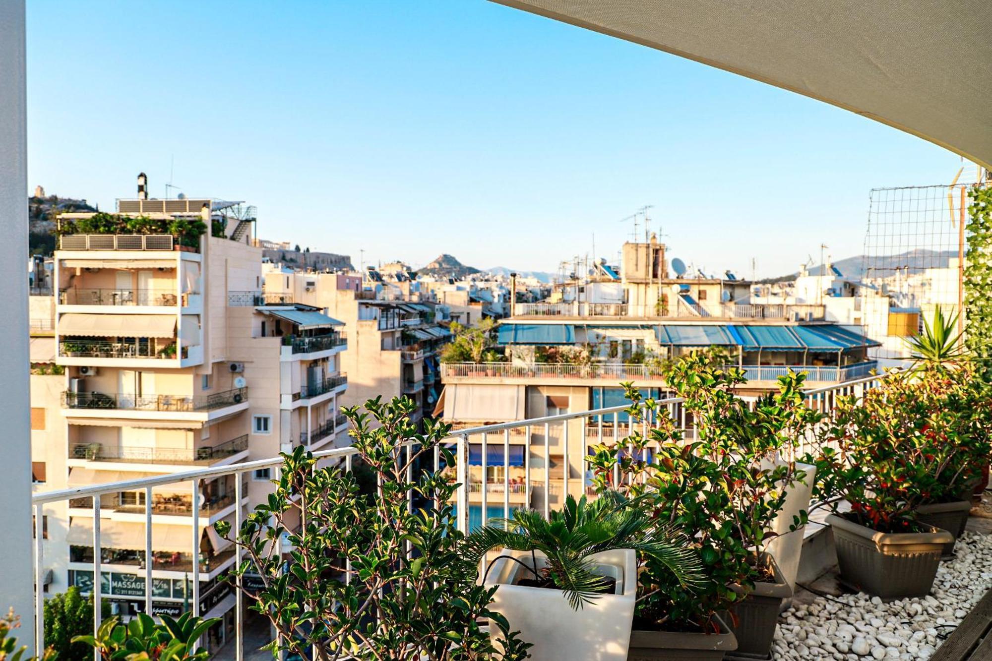 Renovated Apartment With Roof Garden Access, 15 M Walk To Acropolis 아테네 외부 사진