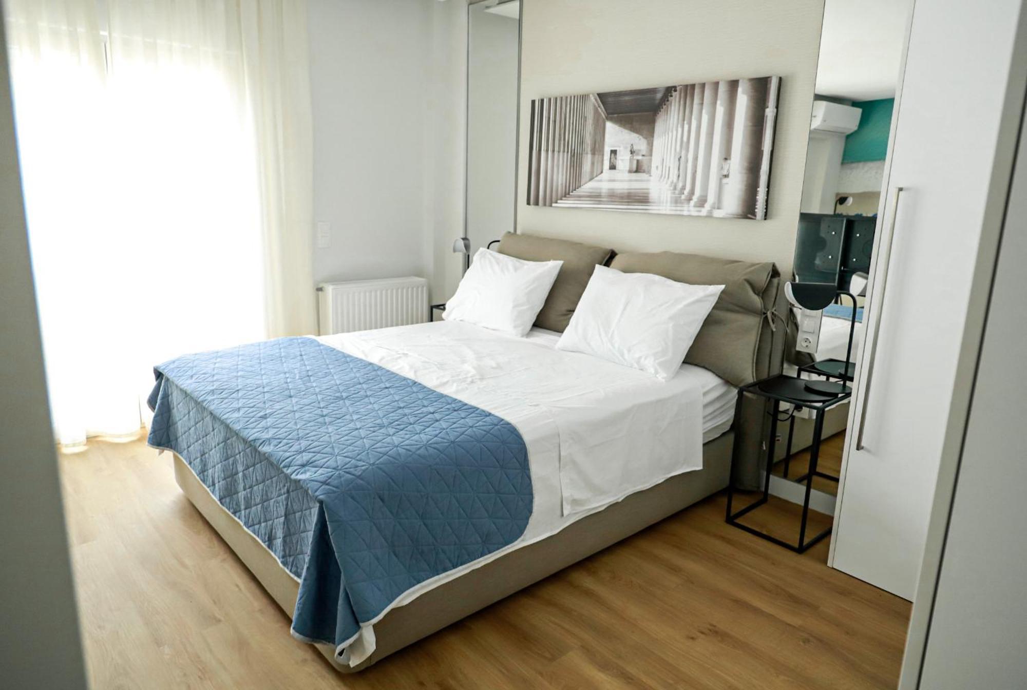 Renovated Apartment With Roof Garden Access, 15 M Walk To Acropolis 아테네 외부 사진