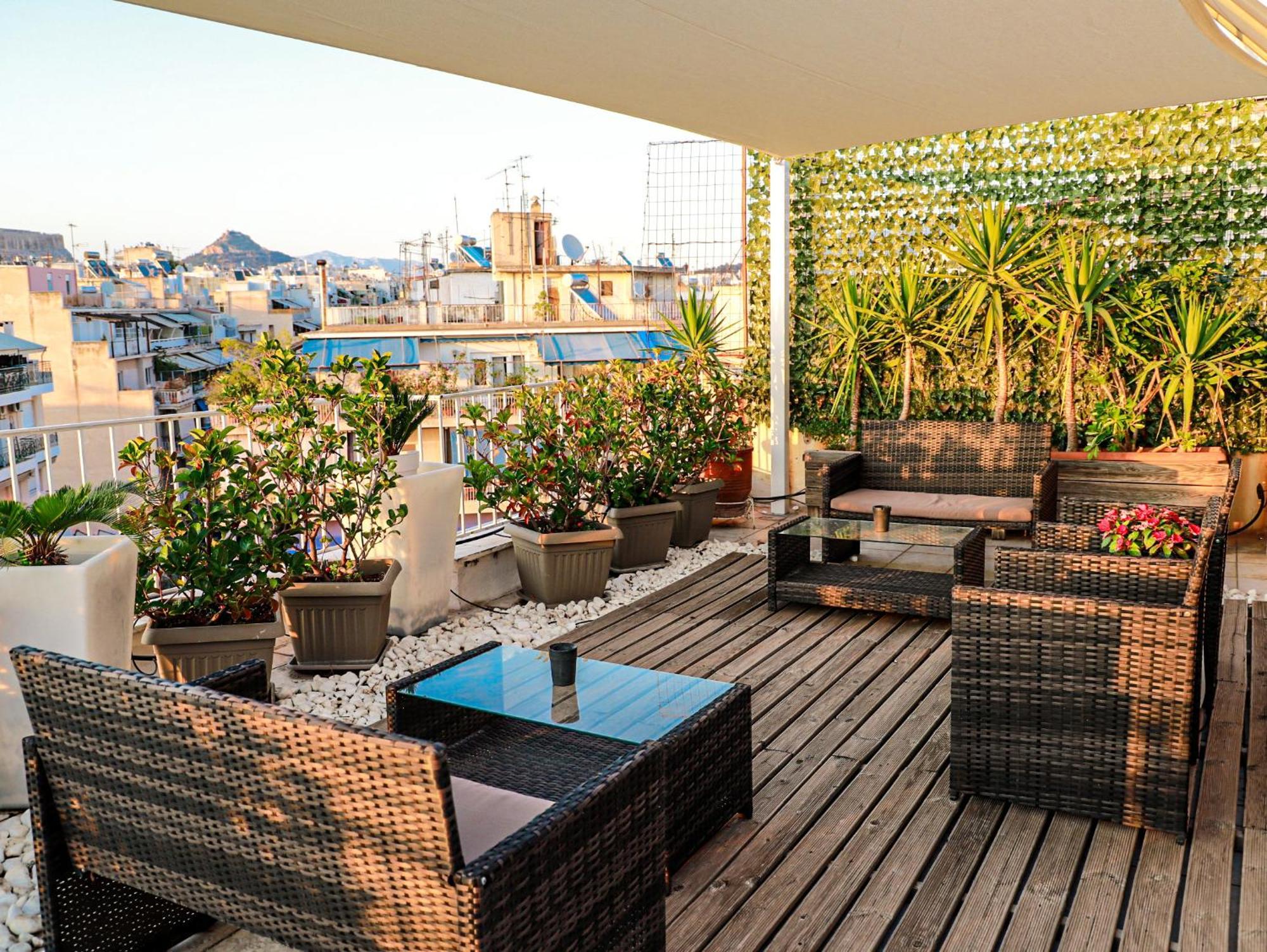 Renovated Apartment With Roof Garden Access, 15 M Walk To Acropolis 아테네 외부 사진